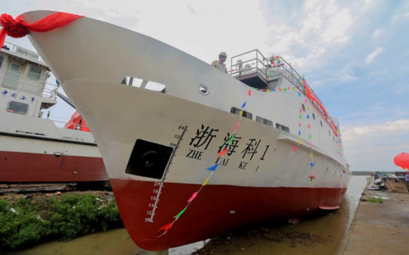 浙江海洋学院船载气象站交付使用