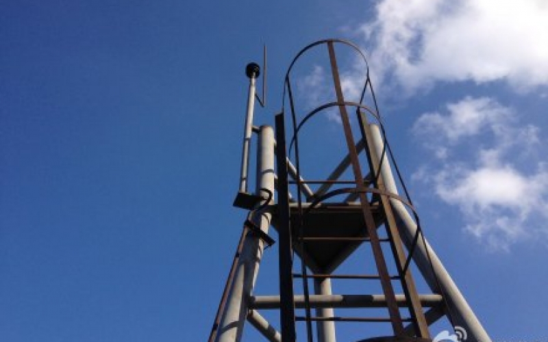 上海浦东临港码头超声波风速风向仪安装完成