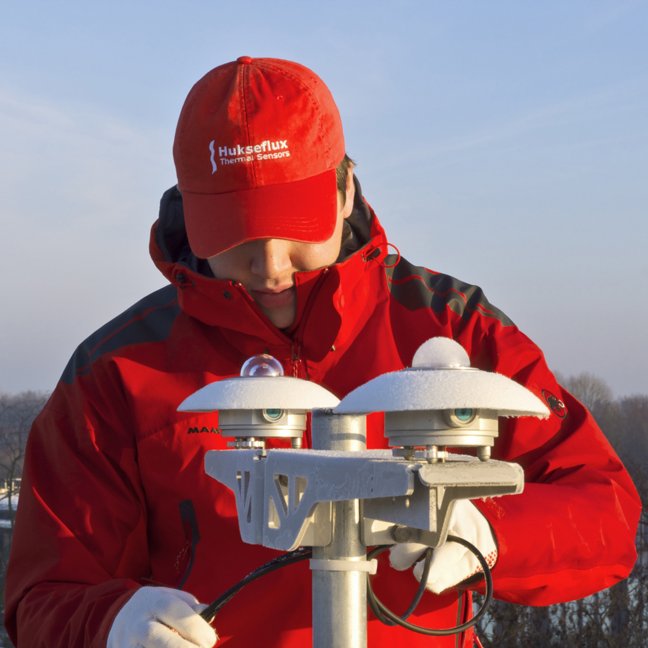 hfluxman-sr25-versus-dew-frost-square-v1501webXL.jpg